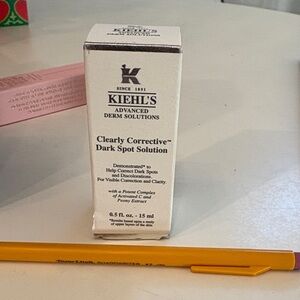 Kiehl's clearly corrective dark spot solution travel size 0.5oz 15ml retails $39